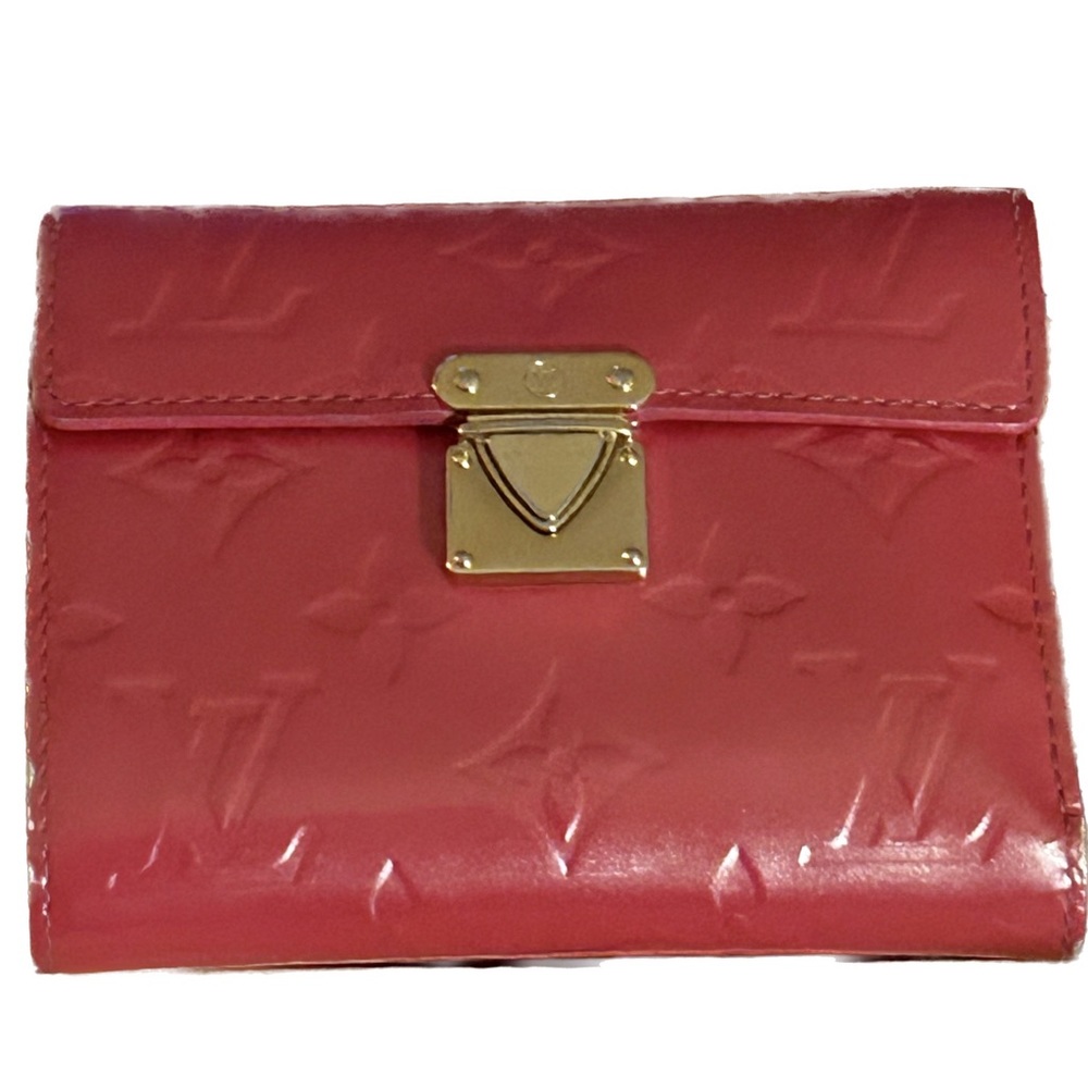 Louis Vuitton Vernis Monogram Pink Wallet with Gold Hardware 💗✨